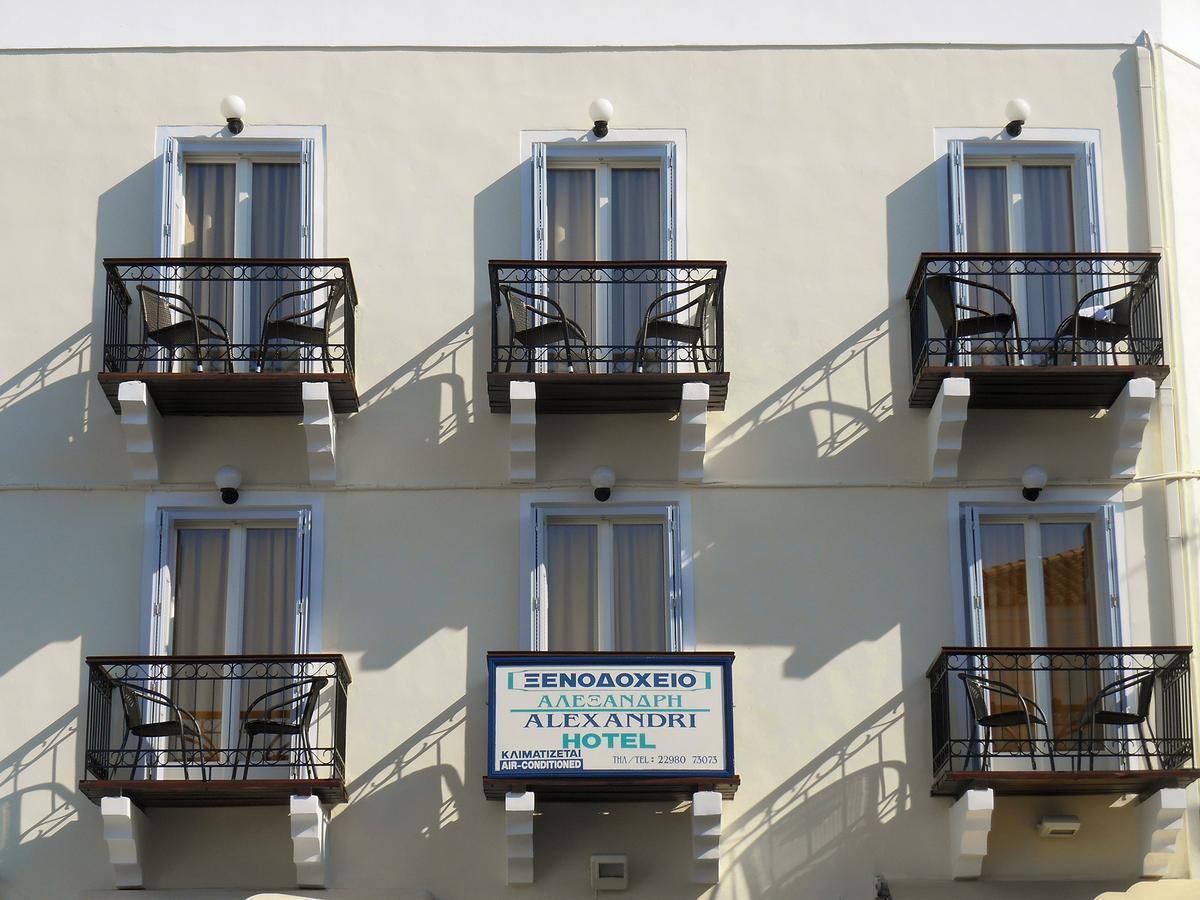 Alexandris Hotel Spetses Town ภายนอก รูปภาพ