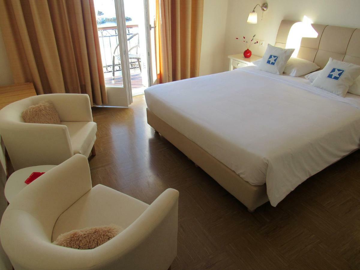 Alexandris Hotel Spetses Town ภายนอก รูปภาพ