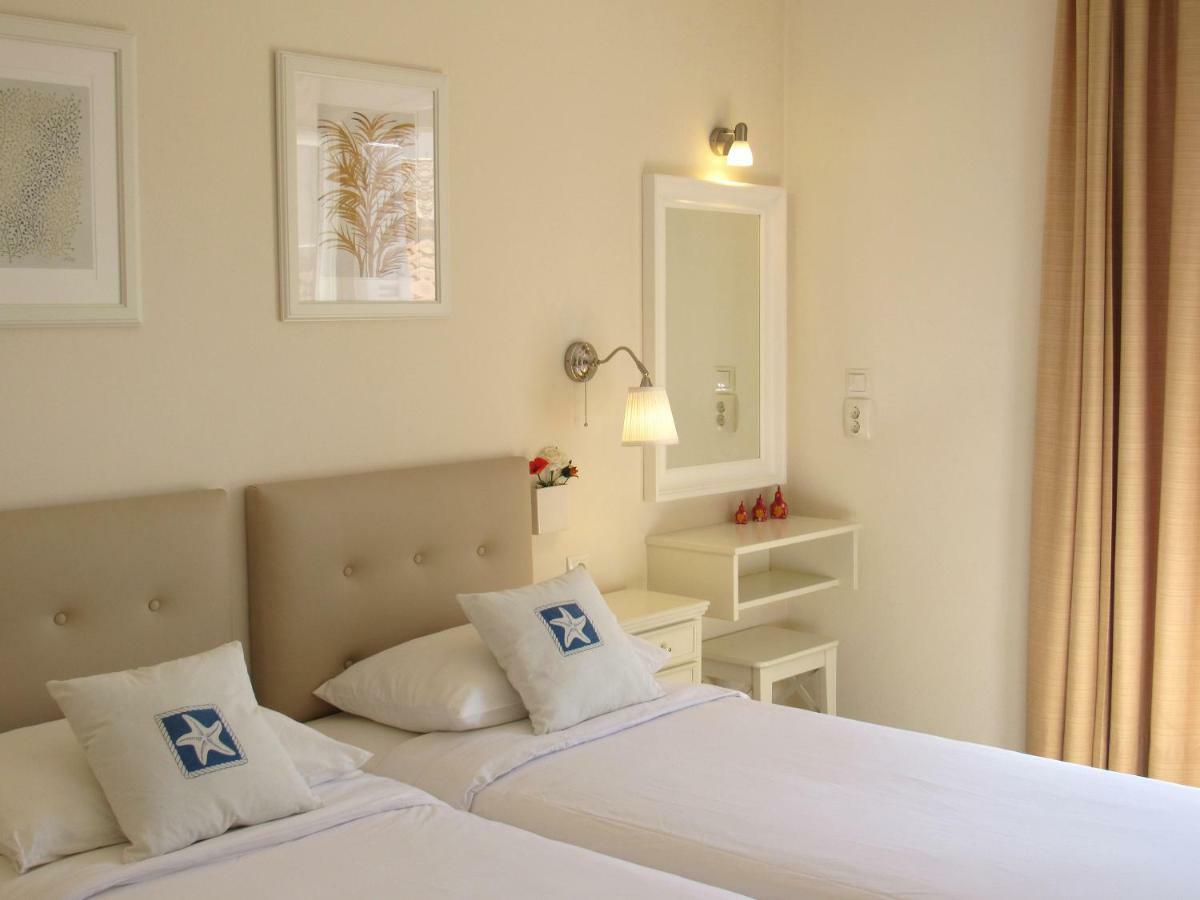 Alexandris Hotel Spetses Town ภายนอก รูปภาพ